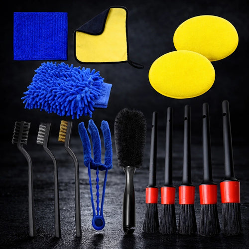 CarGlo Premium Detailing-Bürsten-Set mit Mikrofasertuch, Polierpads, Handschuh und verschiedenen Reinigungsbürsten vor dunklem Studiohintergrund für eine hochwertige Autopflege-Präsentation